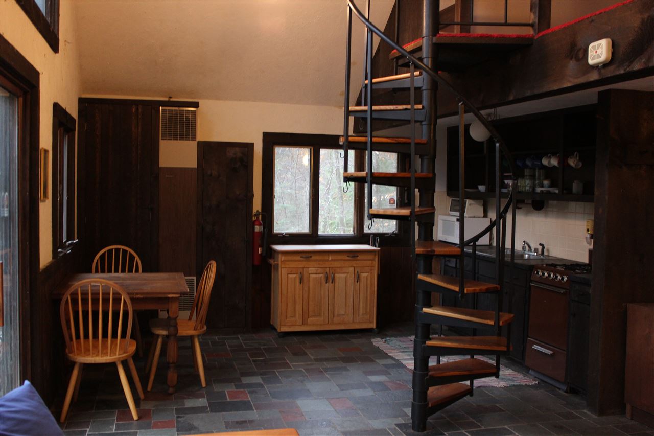 4643 West Jamaica Road Jamaica, VT 05343 - Photo 6 of 19 Gallery Image 6