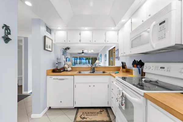 $439,000 | 1551 Beach Road, Unit 207, Englewood, FL 34223