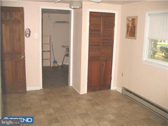 157 Burma Road Monroeville, PA 15146 - Photo 7 of 11 Gallery Image 7