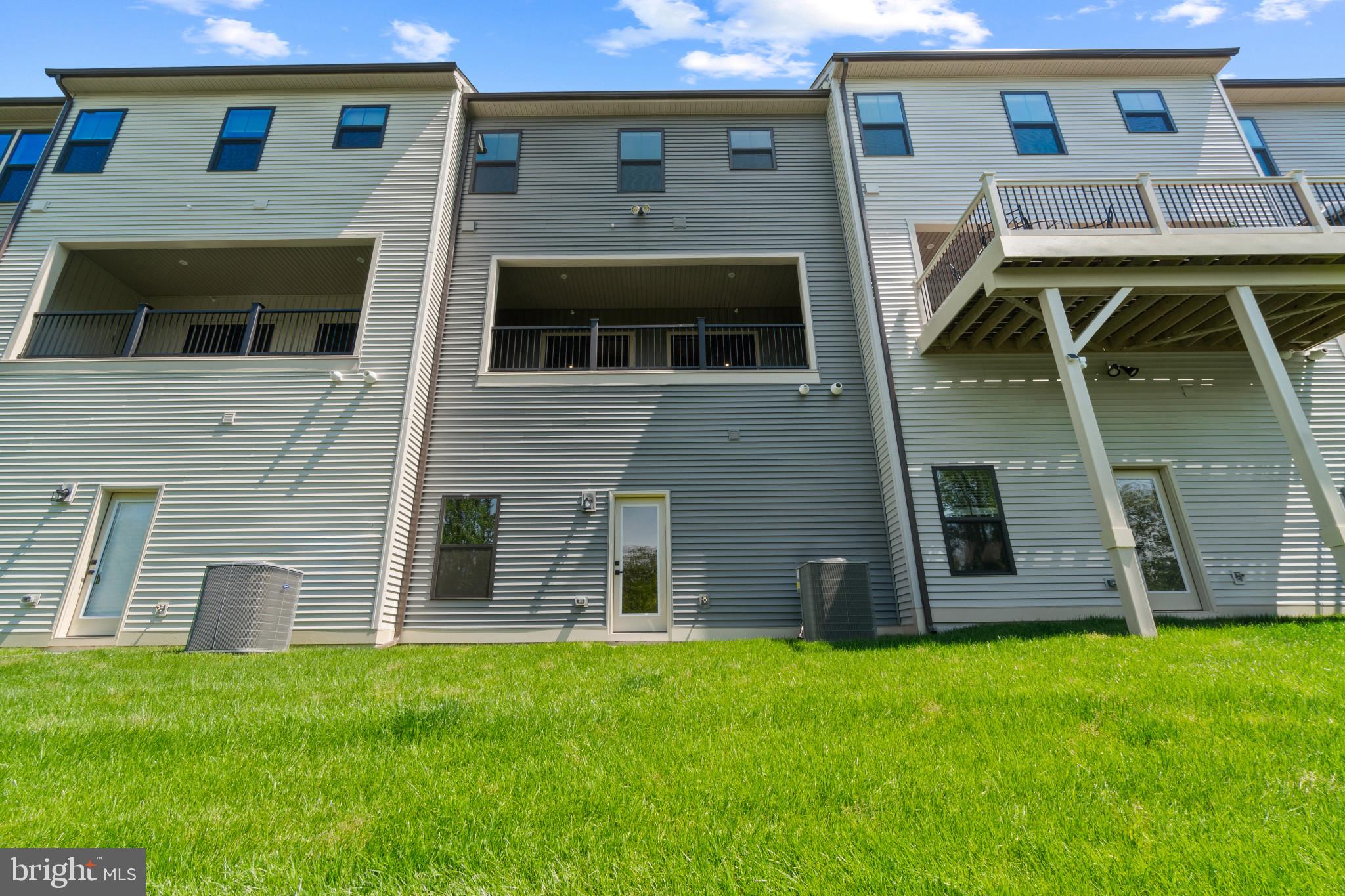 13826 Ridgeview Court Cockeysville, MD 21030 - Photo 38 of 46 Rear View