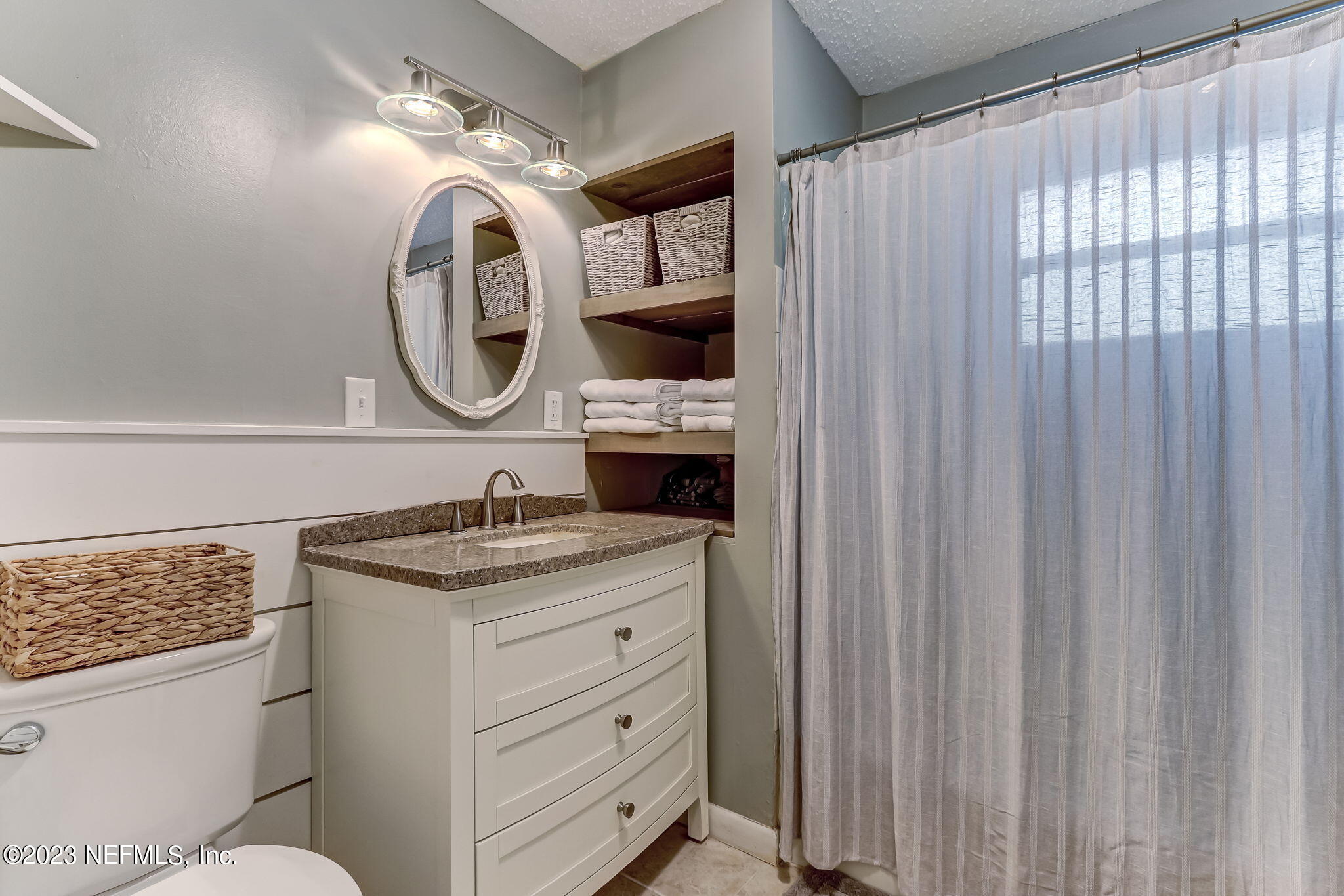 806 Adams Road Fernandina Beach, FL 32034 - Photo 14 of 30 26-web-or-mls-LR_806_Adams_Rd_AA-26