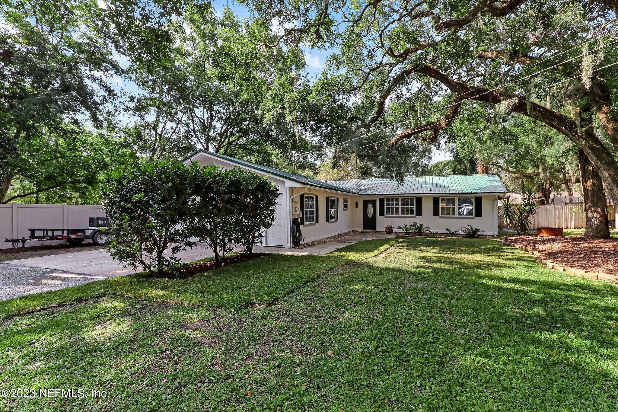 806 Adams Road Fernandina Beach, FL 32034 - Photo 3 of 30 3-web-or-mls-LR_806_Adams_Rd_AA-3