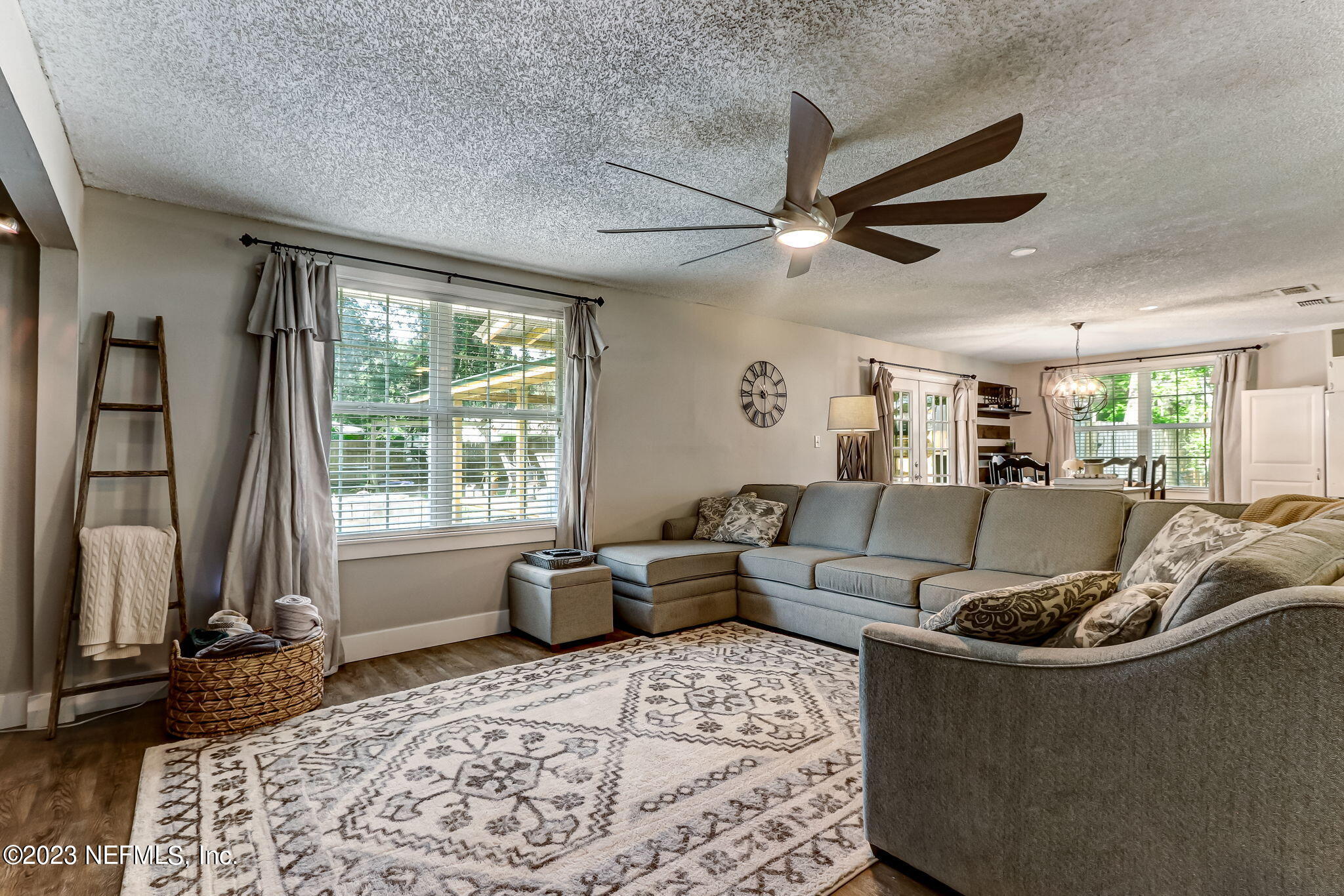 806 Adams Road Fernandina Beach, FL 32034 - Photo 5 of 30 9-web-or-mls-LR_806_Adams_Rd_AA-9