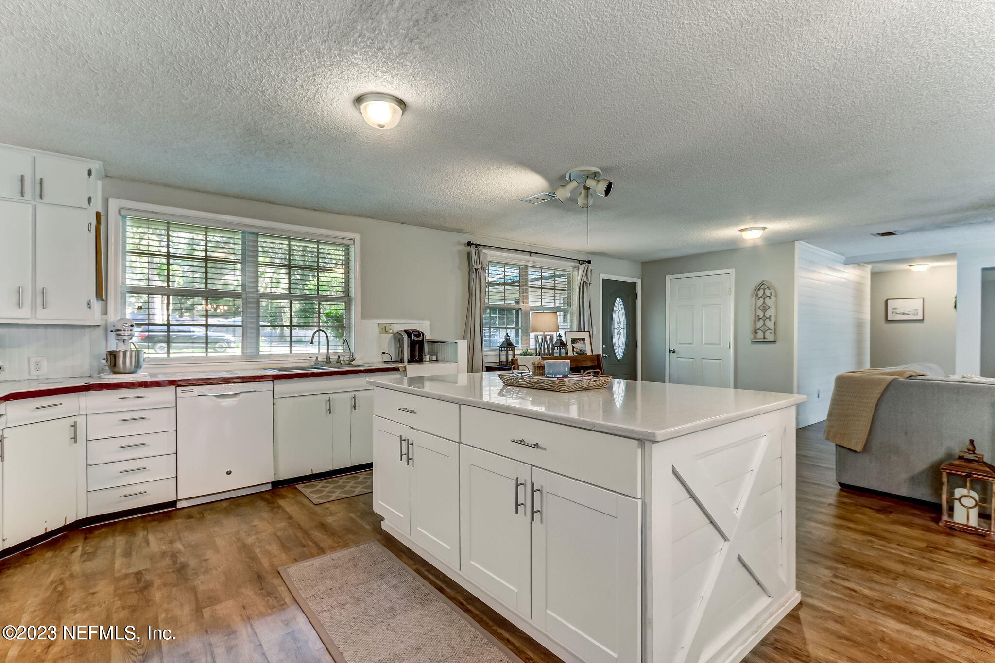 806 Adams Road Fernandina Beach, FL 32034 - Photo 8 of 30 18-web-or-mls-LR_806_Adams_Rd_AA-18
