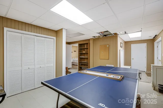 a room with a bed and a table