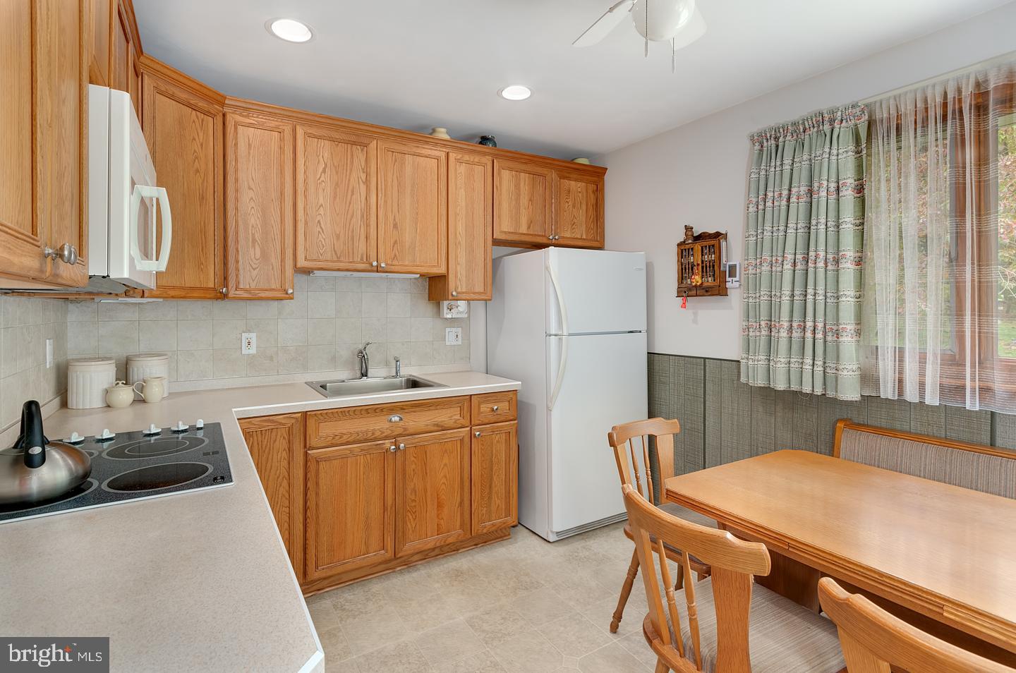 106 Yale Road Voorhees, NJ 08043 - Photo 12 of 30 Kitchen
