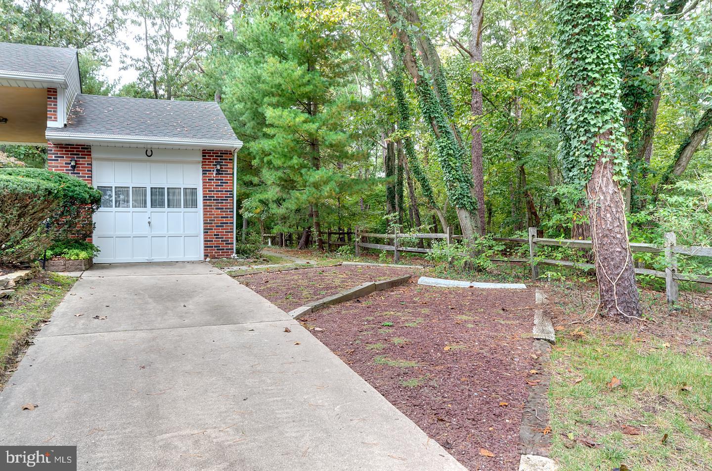 106 Yale Road Voorhees, NJ 08043 - Photo 4 of 30 Garage/Additional Parking