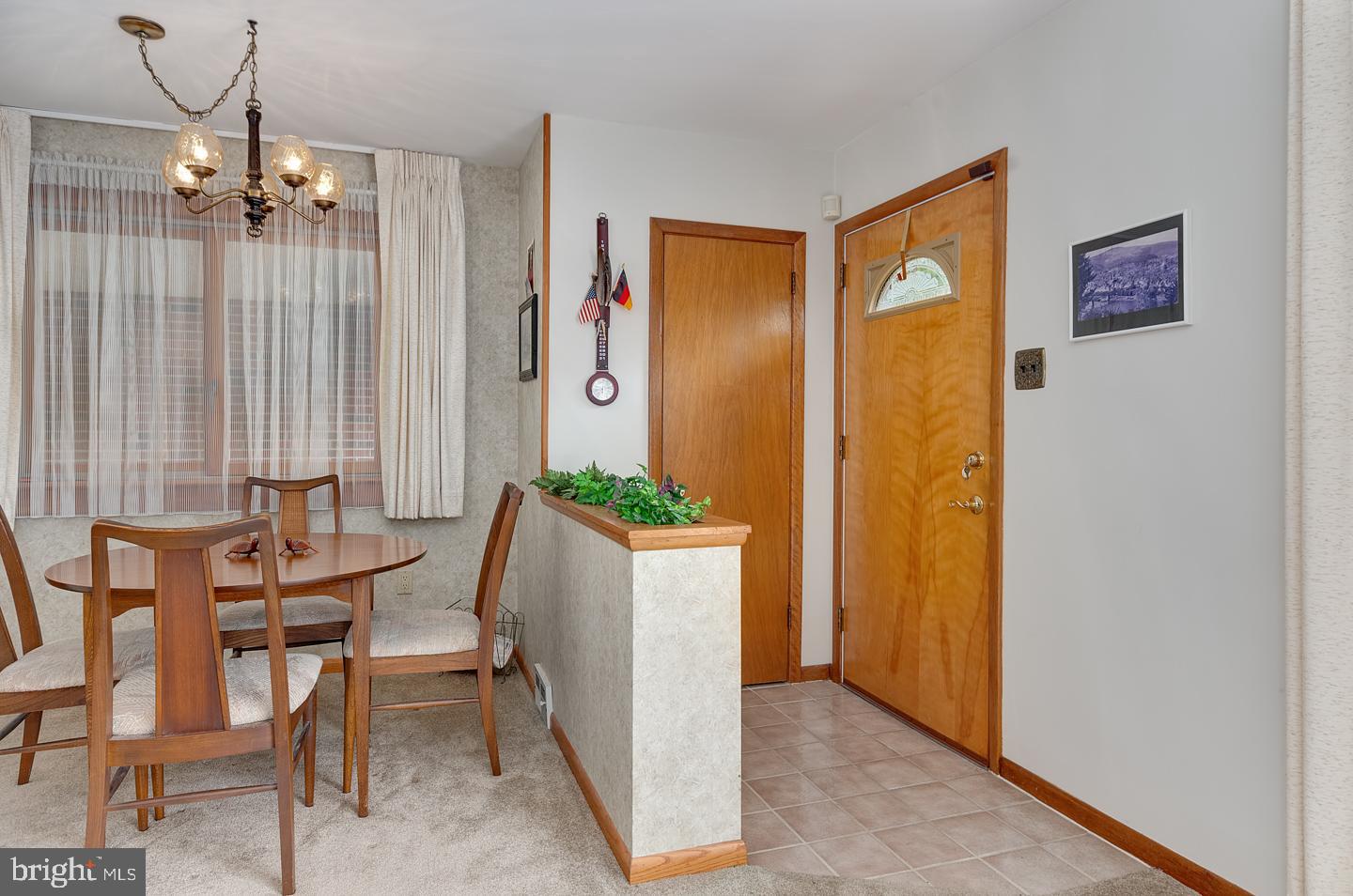 106 Yale Road Voorhees, NJ 08043 - Photo 6 of 30 Entranceway/Dining Room