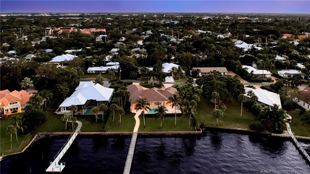 825 Southeast Riverside Drive Stuart, FL 34994 - Photo 11 of 96 Gallery Image 11