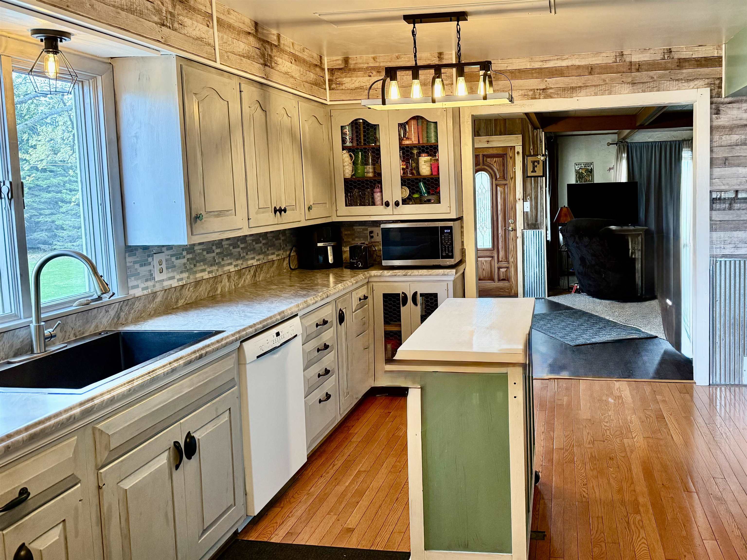 5322 South La Chance Road Lake City, MI 49651 - Photo 5 of 81 1944495-9abf52ff-f7bd-4c6a-acae-2b94a30a9a22.JPG