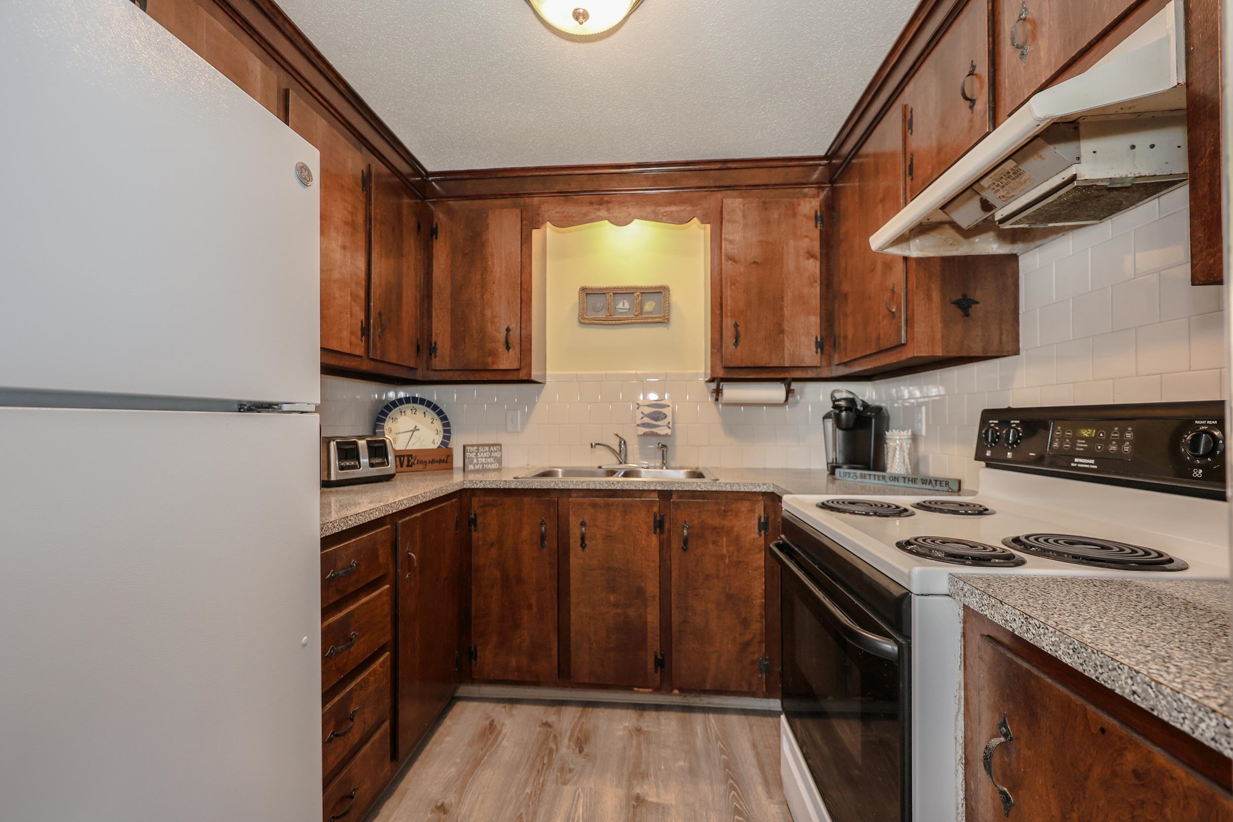 8 Nashua Street Seabrook, NH 03874 - Photo 18 of 25