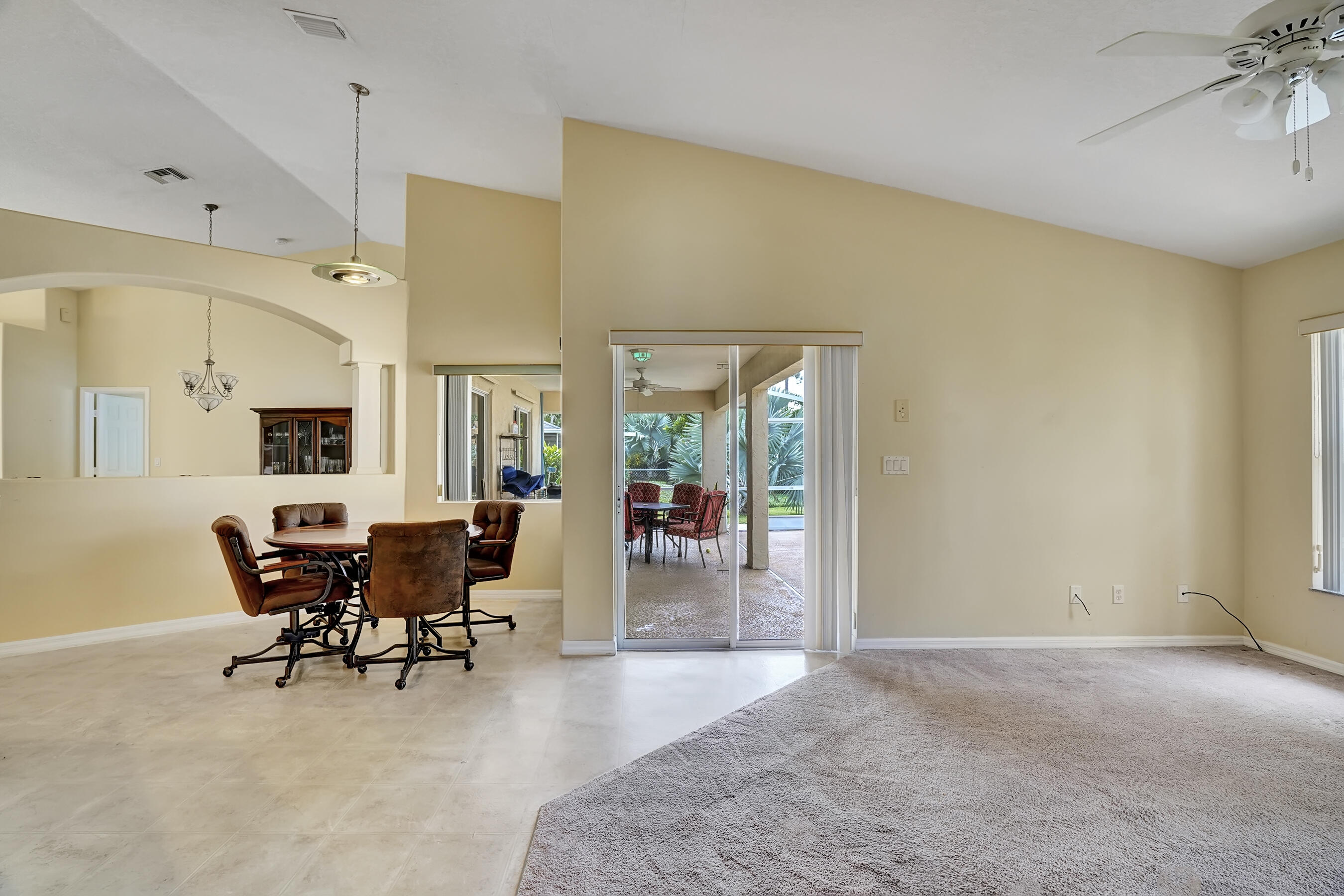 513 Southeast Cliff Road Port St. Lucie, FL 34984 - Photo 14 of 36 _DSC2583