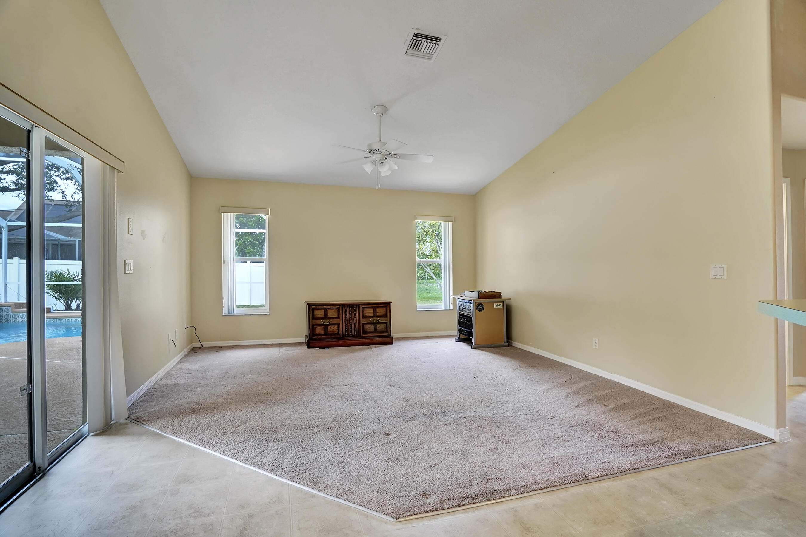 513 Southeast Cliff Road Port St. Lucie, FL 34984 - Photo 16 of 36 _DSC2588