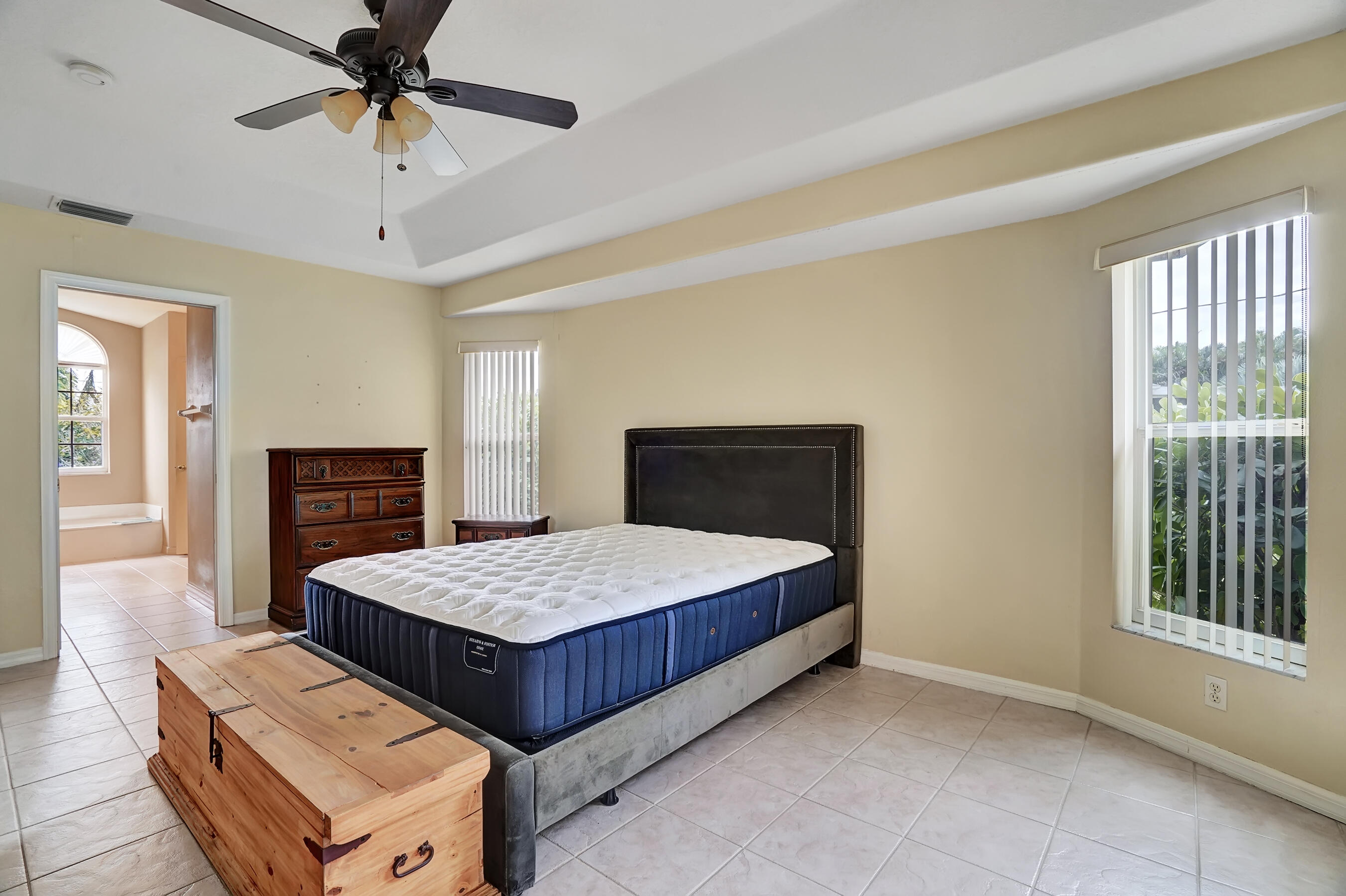 513 Southeast Cliff Road Port St. Lucie, FL 34984 - Photo 19 of 36 _DSC2533