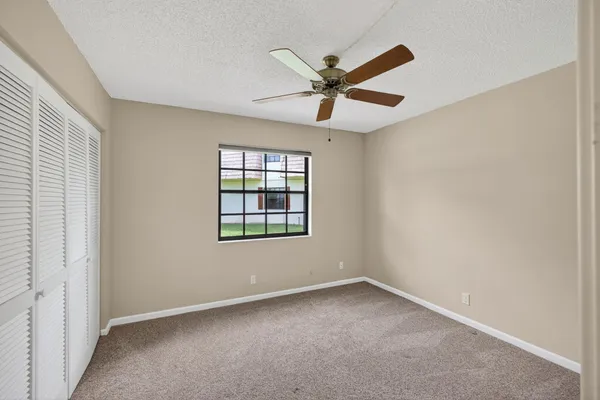 $2,000 | 4169 Oak Terrace Drive, Greenacres, FL 33463