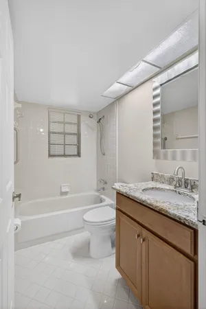 $2,000 | 4169 Oak Terrace Drive, Greenacres, FL 33463