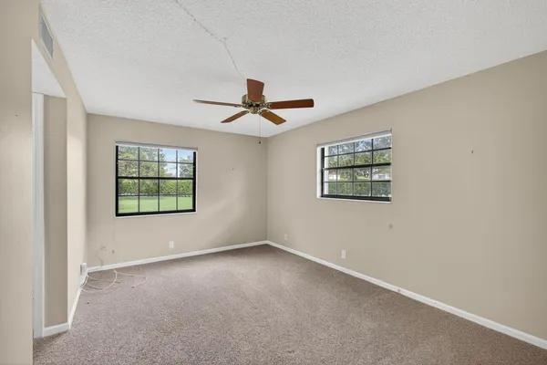 $2,000 | 4169 Oak Terrace Drive, Greenacres, FL 33463