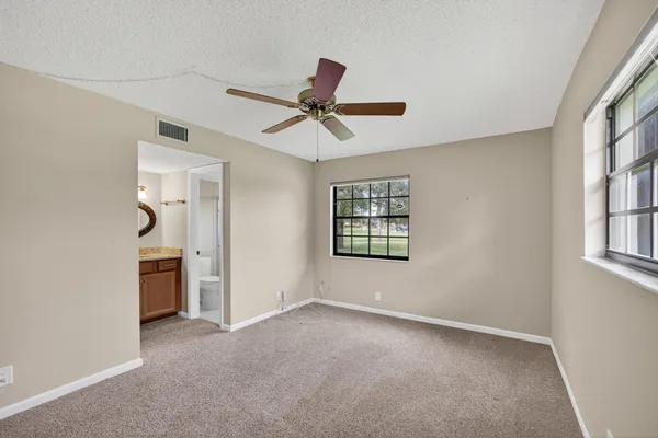 $2,000 | 4169 Oak Terrace Drive, Greenacres, FL 33463