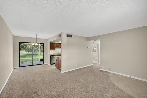 $2,000 | 4169 Oak Terrace Drive, Greenacres, FL 33463