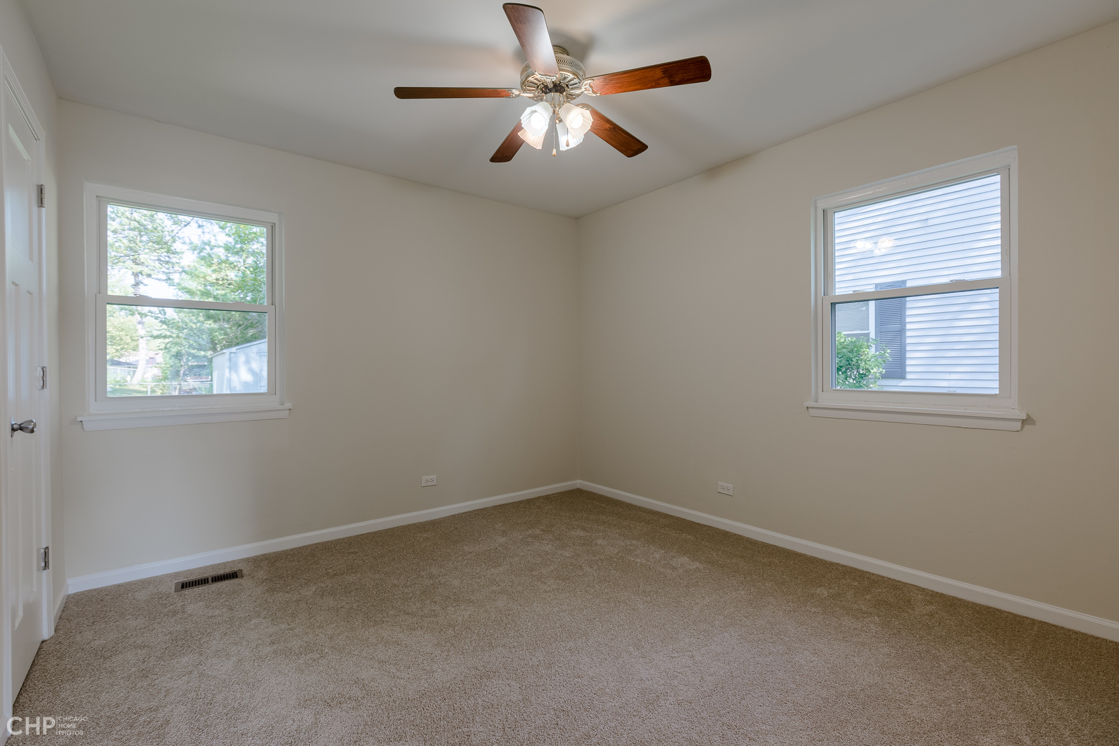 1108 Hecker Drive Elgin, IL 60120 - Photo 9 of 11