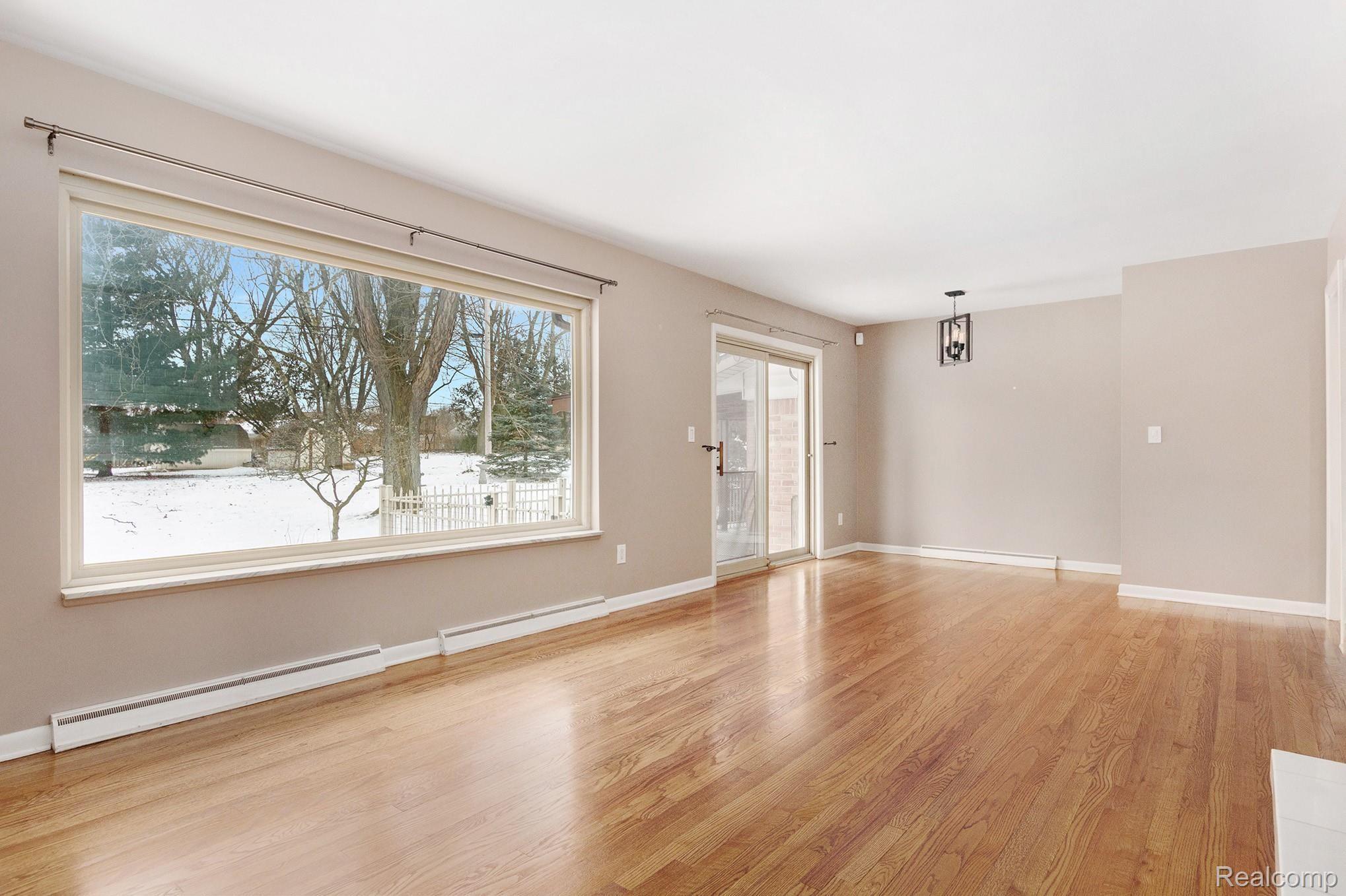 95 Boyken Road Rochester, MI 48307 - Photo 24 of 35 Dining Room
