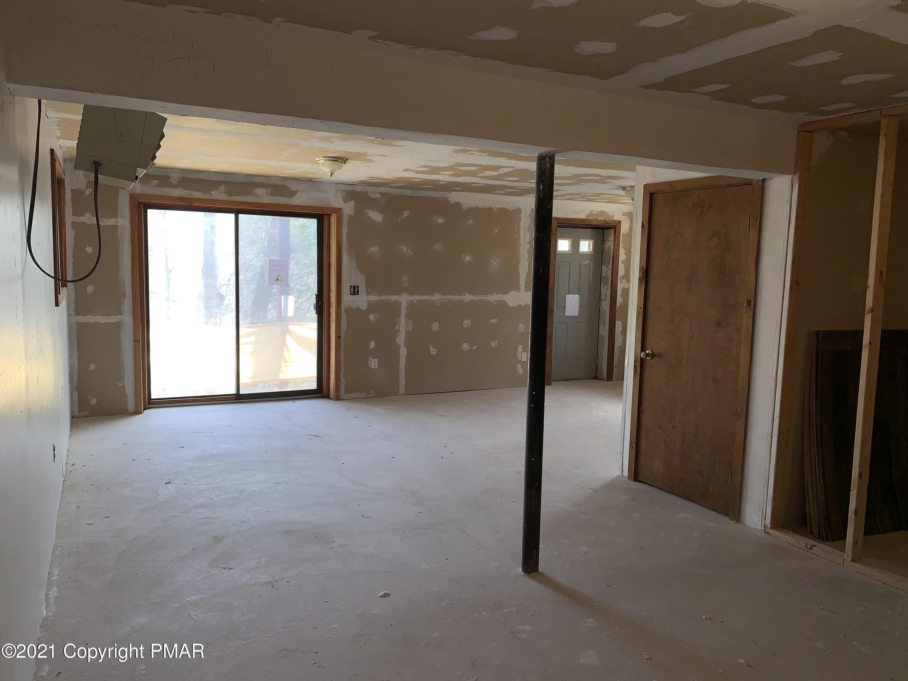 261 Kirkham Road Bushkill, PA 18324 - Photo 25 of 51 23-Basement