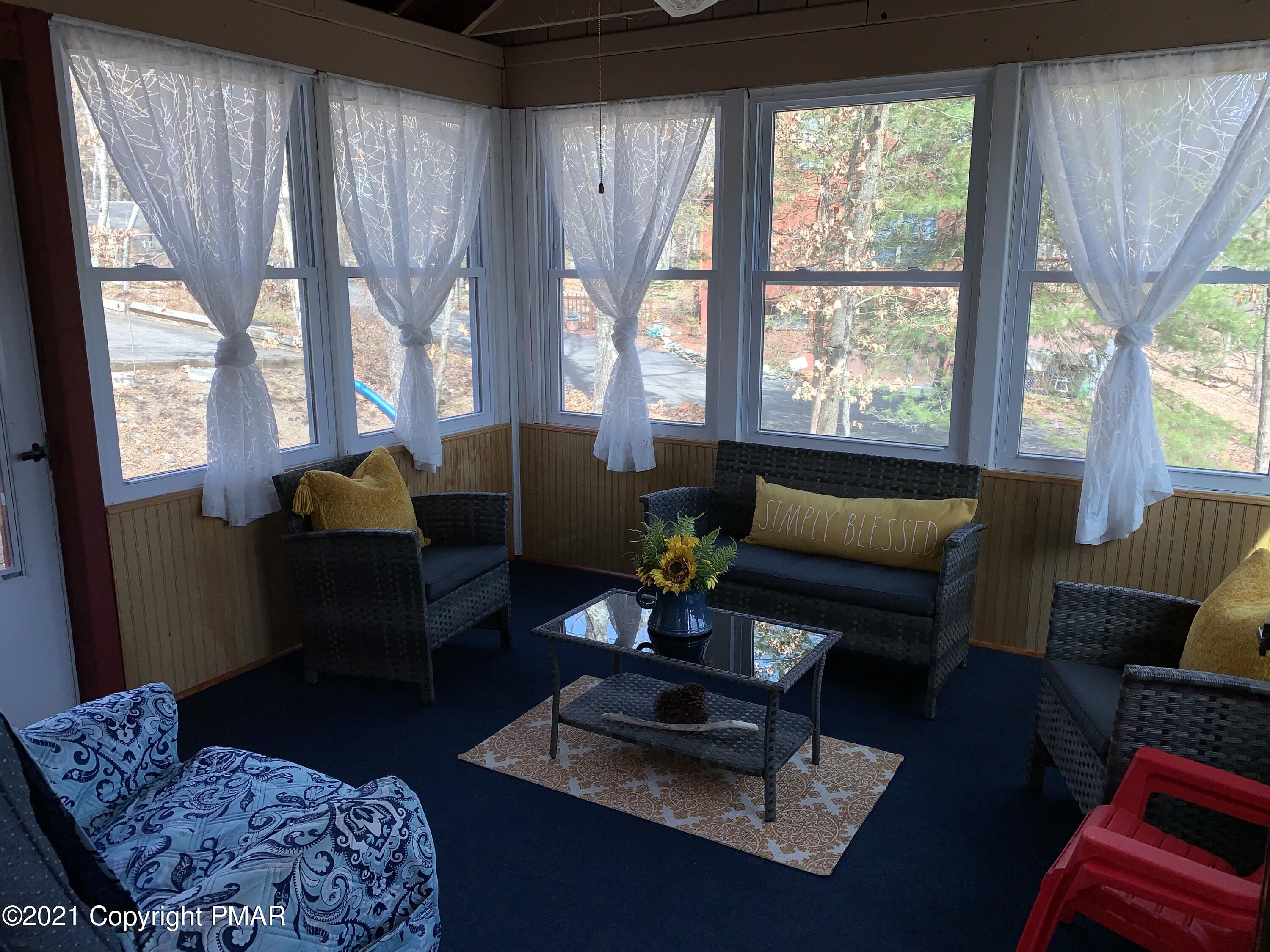 261 Kirkham Road Bushkill, PA 18324 - Photo 33 of 51 31-Florida Room