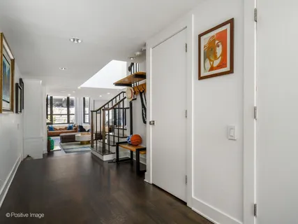 $1,599,000 | 1000 North State Street, Unit 4, Chicago, IL 60610