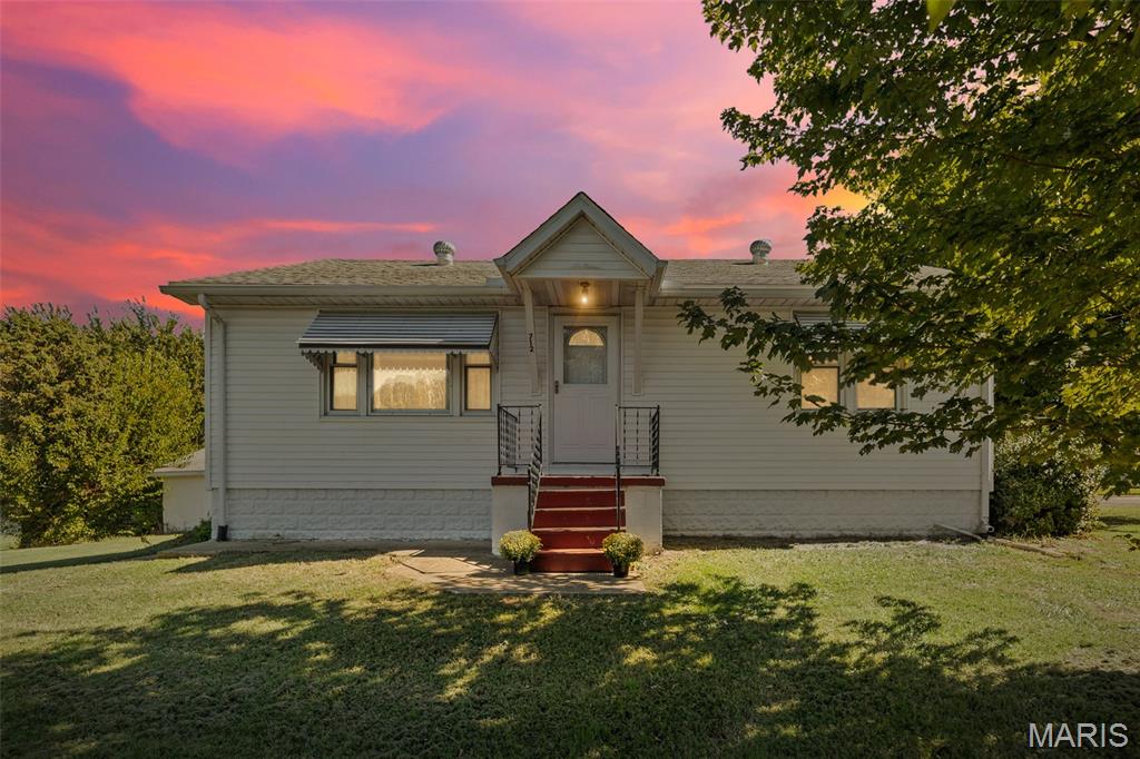 712 Hill Road Caseyville, IL 62232 - Photo 1 of 41