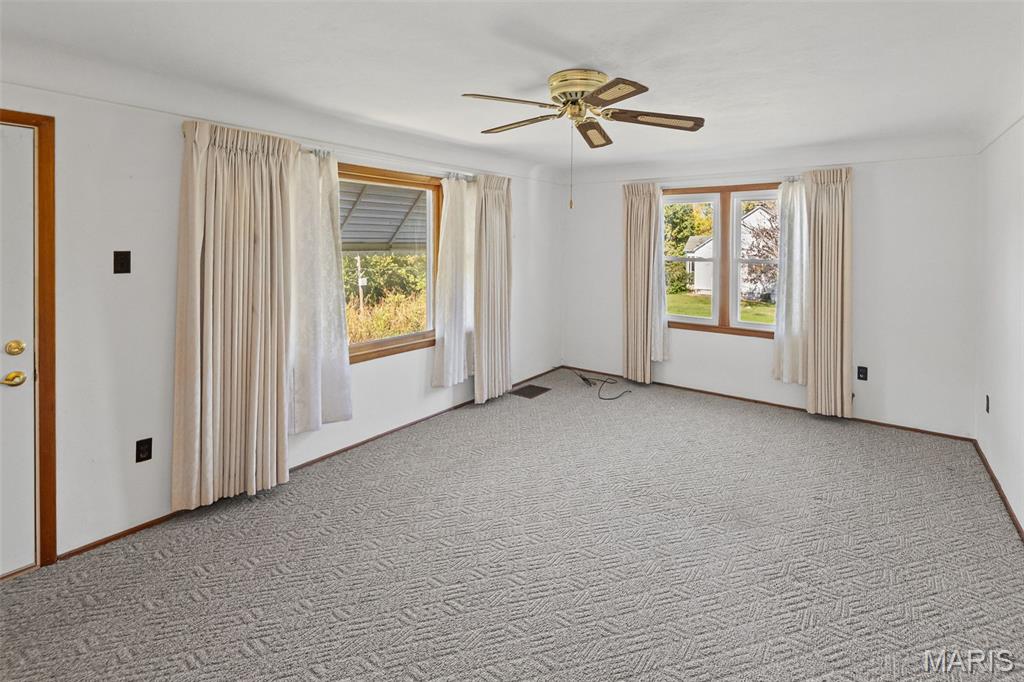 712 Hill Road Caseyville, IL 62232 - Photo 5 of 41