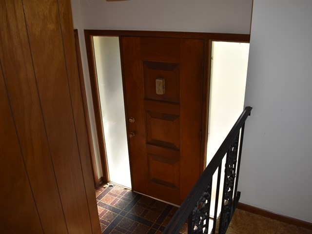 36W166 Indian Mound Road St. Charles, IL 60174 - Photo 5 of 39