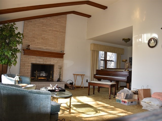 36W166 Indian Mound Road St. Charles, IL 60174 - Photo 6 of 39