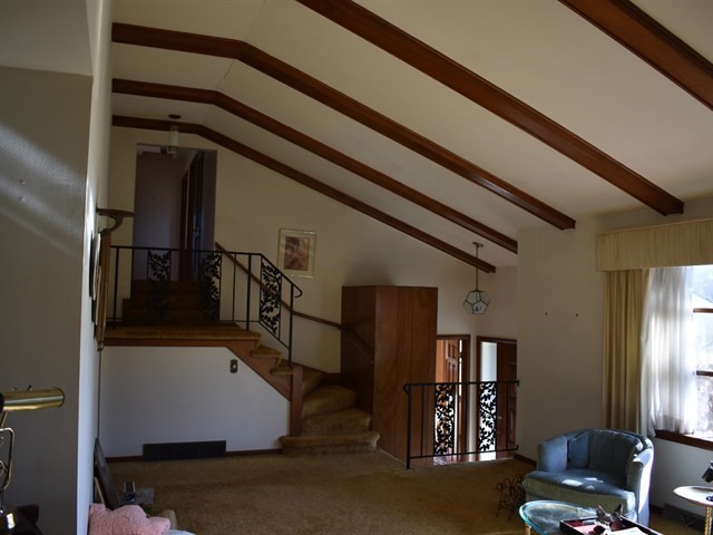 36W166 Indian Mound Road St. Charles, IL 60174 - Photo 9 of 39
