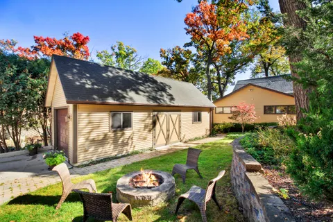 $1,795,000 | W5553 Oak Park Road, La Grange, WI 53121