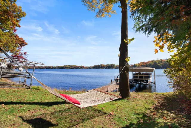 $1,795,000 | W5553 Oak Park Road, La Grange, WI 53121