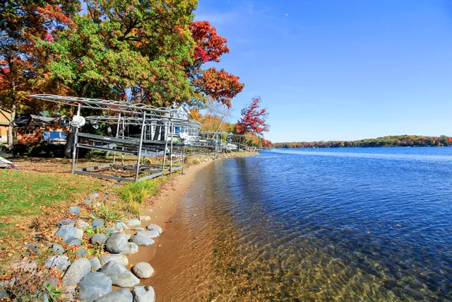 $1,795,000 | W5553 Oak Park Road, La Grange, WI 53121