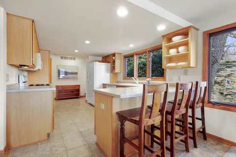 $1,795,000 | W5553 Oak Park Road, La Grange, WI 53121