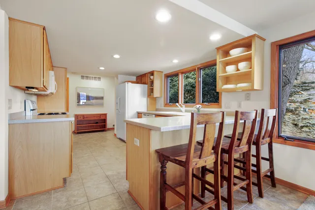 $1,795,000 | W5553 Oak Park Road, La Grange, WI 53121