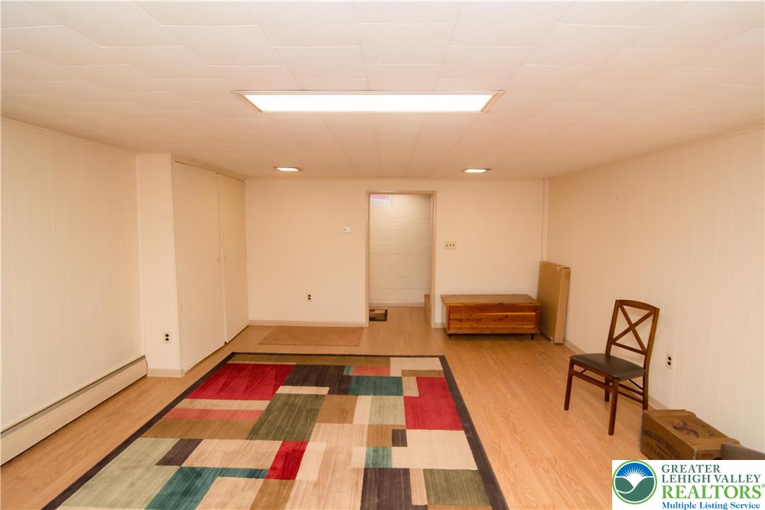 3316 Edinburgh Road Allentown, PA 18104 - Photo 26 of 35 Access to the garage