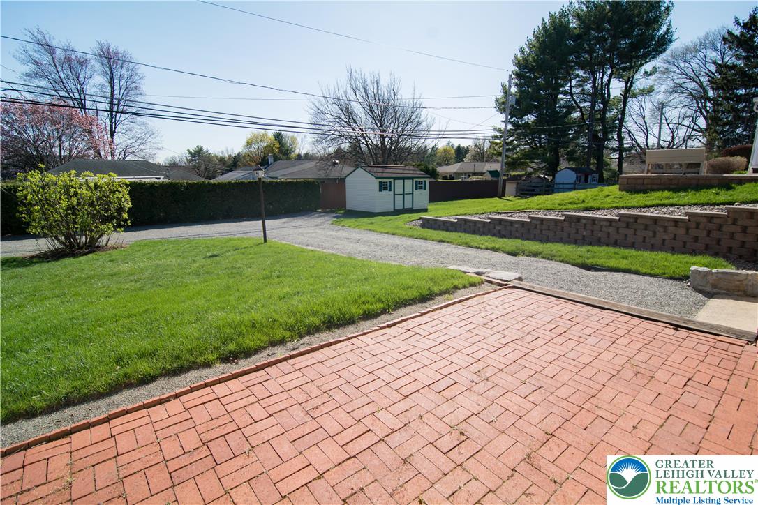 3316 Edinburgh Road Allentown, PA 18104 - Photo 32 of 35