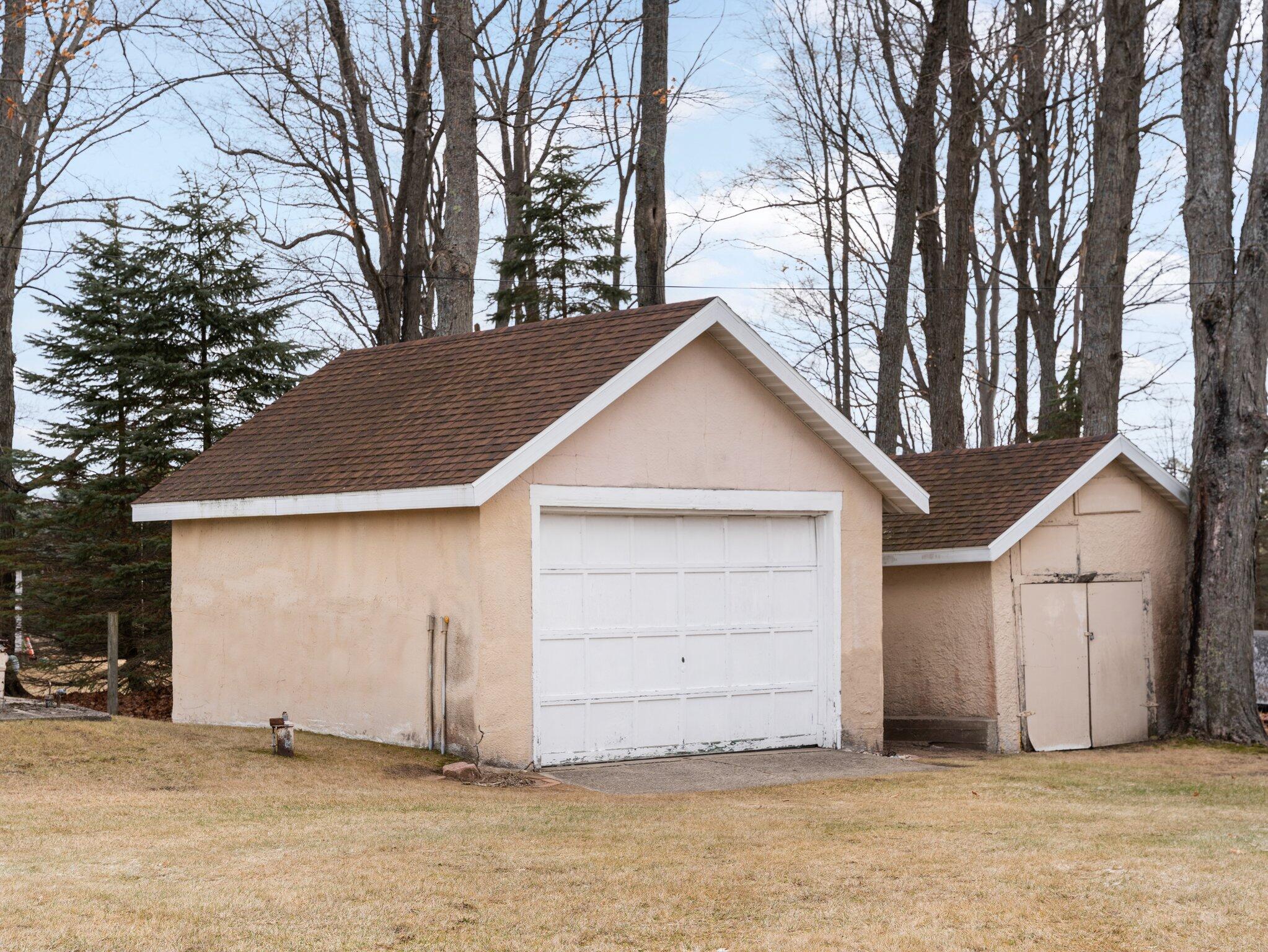 8300 East 30 Road Cadillac, MI 49601 - Photo 5 of 13 3-web-or-mls-DSC02674