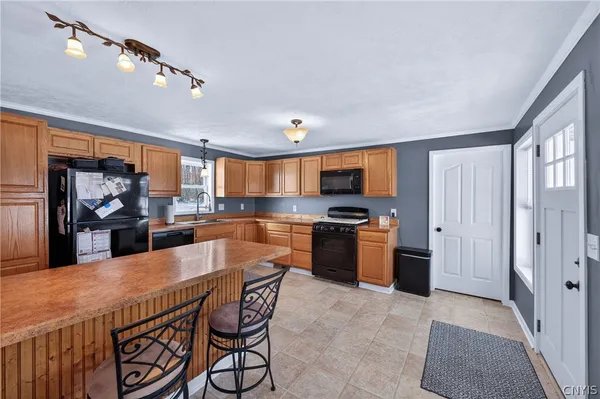 $219,900 | 1 Mulroney Drive, West Monroe, NY 13103