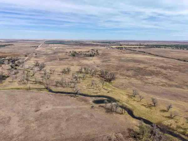 $2,417,100 | 152 Sweetwater Creek Highway, Mobeetie, TX 79061