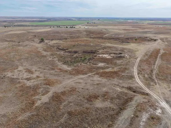 $2,417,100 | 152 Sweetwater Creek Highway, Mobeetie, TX 79061