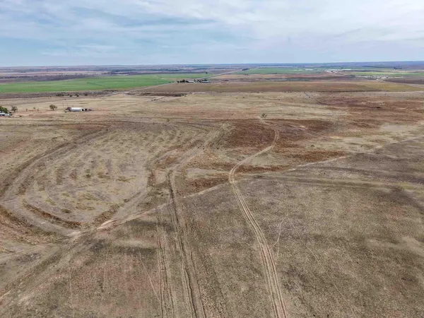 $2,417,100 | 152 Sweetwater Creek Highway, Mobeetie, TX 79061