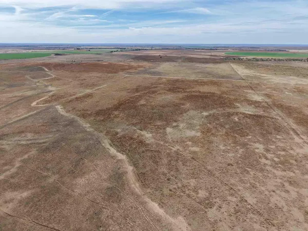 $2,417,100 | 152 Sweetwater Creek Highway, Mobeetie, TX 79061