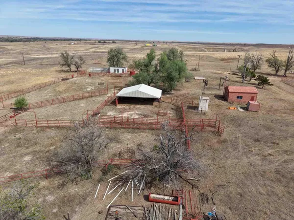 $2,417,100 | 152 Sweetwater Creek Highway, Mobeetie, TX 79061