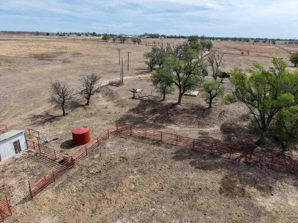 $2,417,100 | 152 Sweetwater Creek Highway, Mobeetie, TX 79061