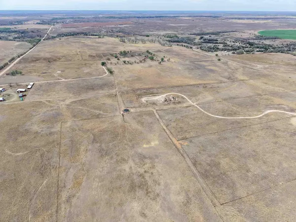 $2,417,100 | 152 Sweetwater Creek Highway, Mobeetie, TX 79061