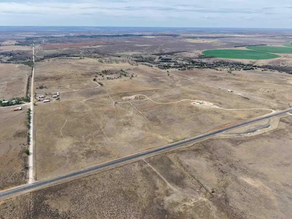 $2,417,100 | 152 Sweetwater Creek Highway, Mobeetie, TX 79061